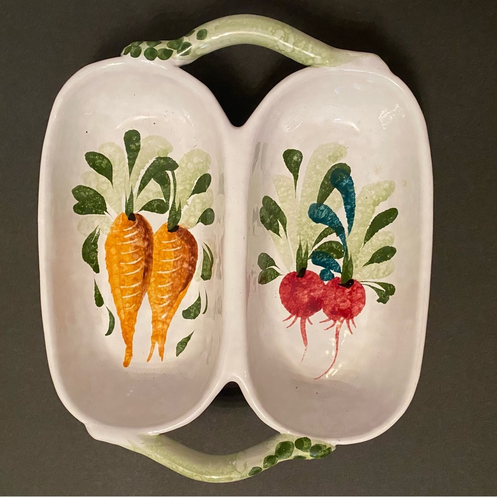 ITALY SERVE WARE DIVIDED DISH WHITE GREEN HAND PAINTED POTTERY CARROT RADISH